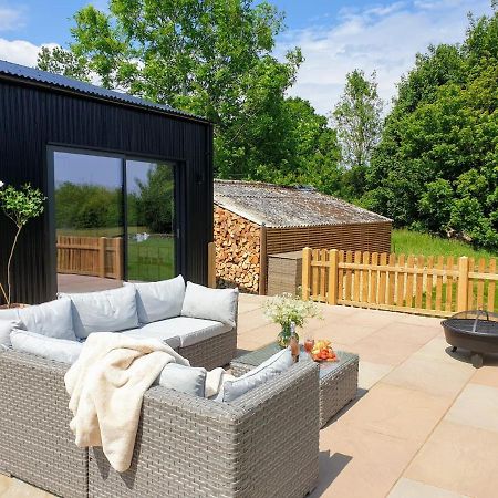 Finest Retreats - Blackbarn Wood Balsham المظهر الخارجي الصورة