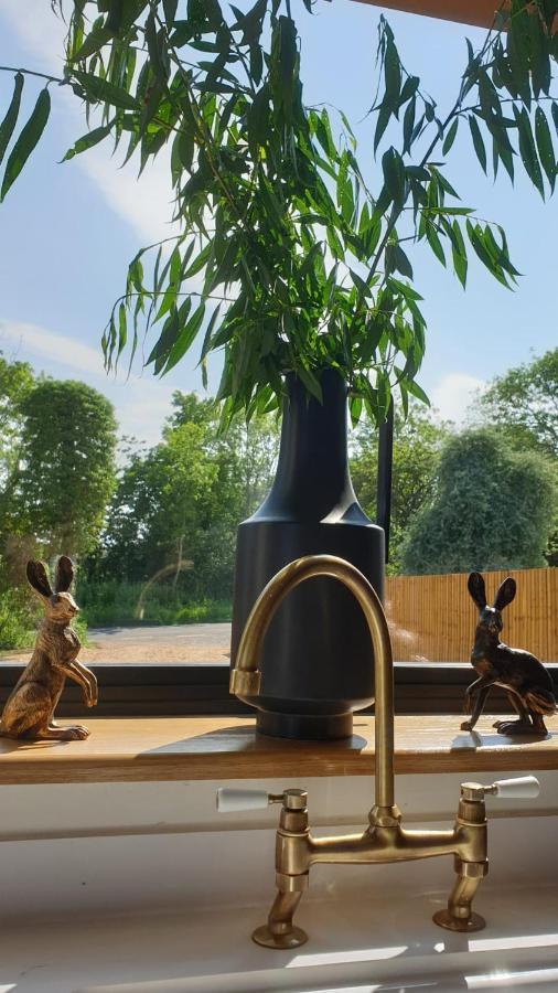 Finest Retreats - Blackbarn Wood Balsham المظهر الخارجي الصورة